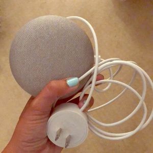 Google Home Mini